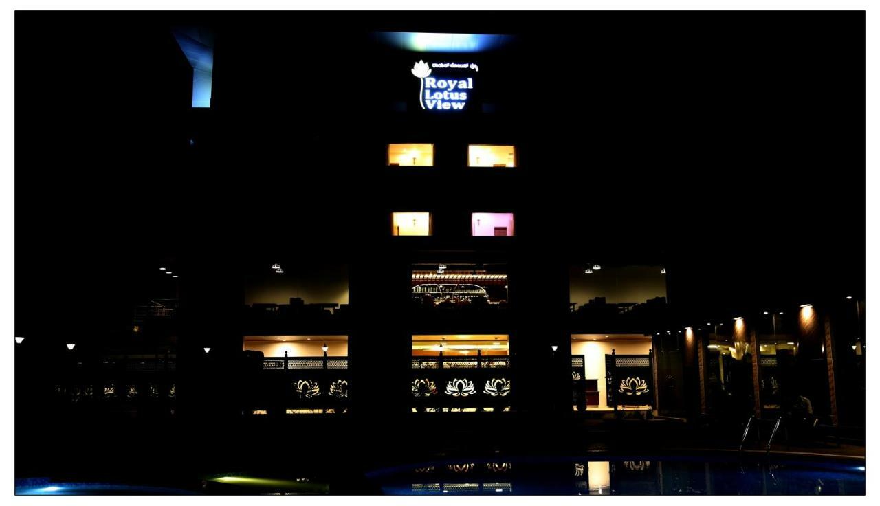होटल Royal Lotus View Resotel 4*