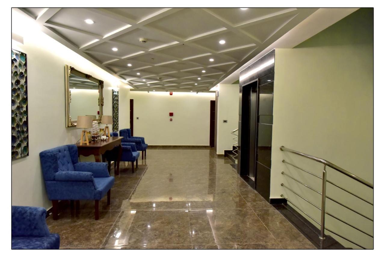 Royal Lotus View Resotel होटल Devanahalli